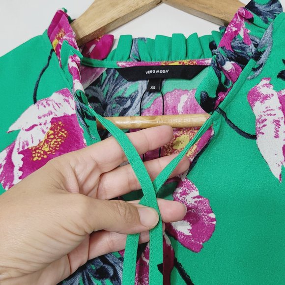 Vero Moda Aqua Green Floral Long Sleeve Peplum Blouse Shirt Top Ruffle Neck XS - Picture 6 of 10